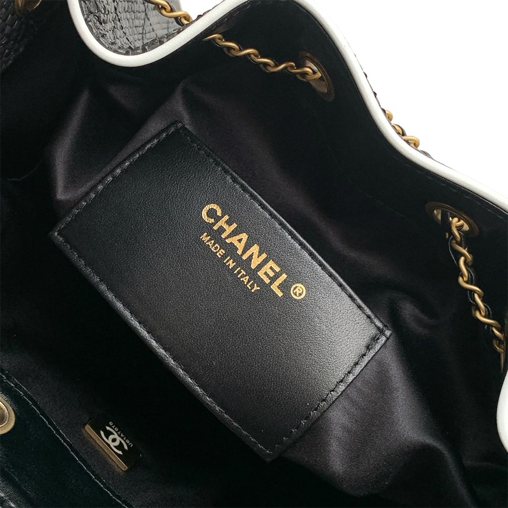 Chanel 25 Medium Hobo Shoulder Bag Black Braided Raffia and Calfskin GHW - view 7
