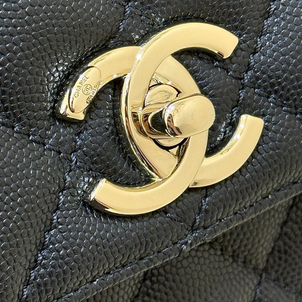 Chanel Maxi East West Coco Handle Flap Shoulder Bag Black Caviar Quilted Leather GHW - view 5